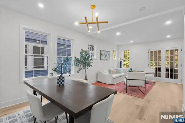 30 Irving ST, Montclair, NJ 07042