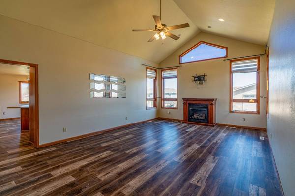 507 3rd AVE SW, Mapleton, MN 56065