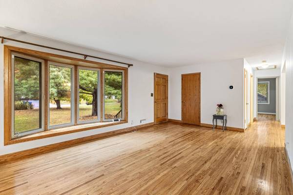 10627 Thomas AVE S, Bloomington, MN 55431