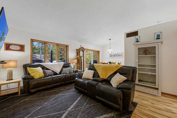 2026 Paulis DR, Faribault, MN 55021