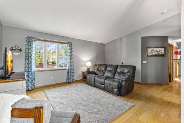 7884 77th ST S, Cottage Grove, MN 55016