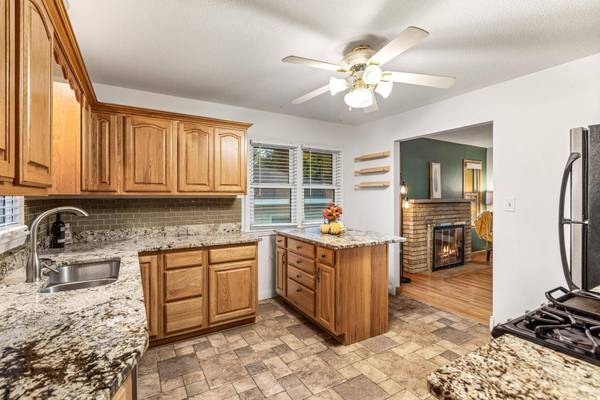 10627 Thomas AVE S, Bloomington, MN 55431