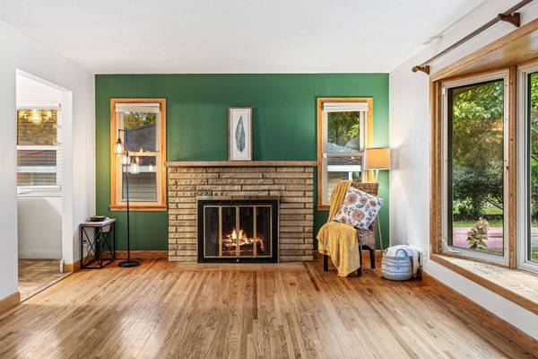 10627 Thomas AVE S, Bloomington, MN 55431