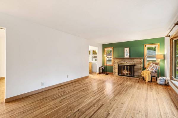 10627 Thomas AVE S, Bloomington, MN 55431