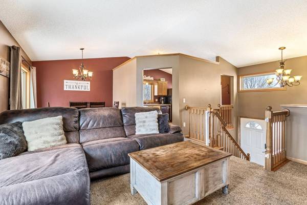 309 Flintwood ST SW, Isanti, MN 55040