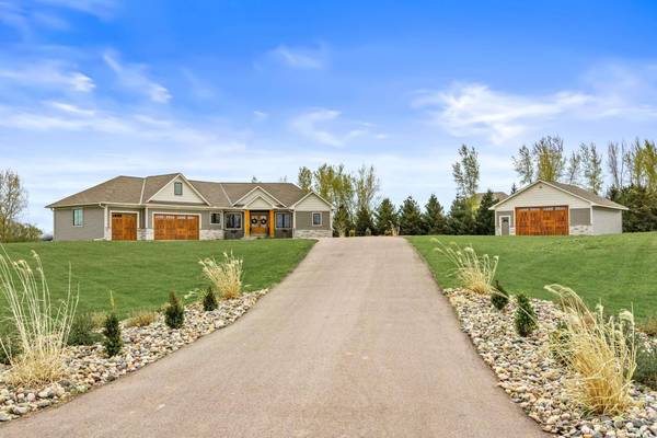 W12035 559th AVE, Prescott, WI 54021