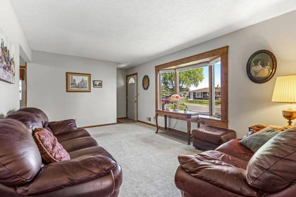 3140 68th ST E, Inver Grove Heights, MN 55076