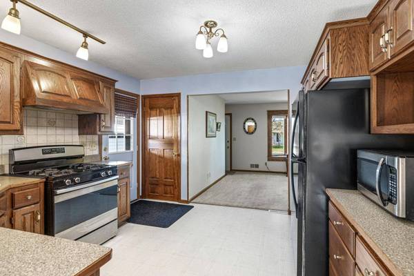 3140 68th ST E, Inver Grove Heights, MN 55076