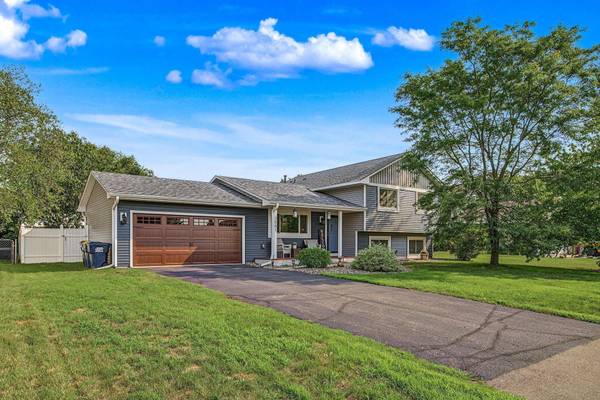 3661 152nd ST W, Rosemount, MN 55068