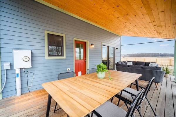 245 Meadow St, Amherst, MA 01002