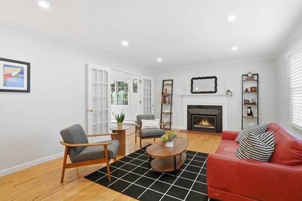 107 Front St, Northampton, MA 01053