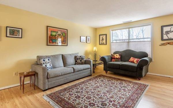 33 Granby Hts #33, Granby, MA 01033