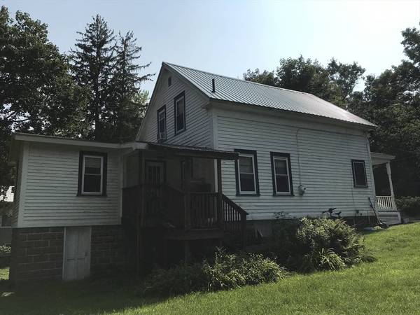 48 Railroad St, Amherst, MA 01002