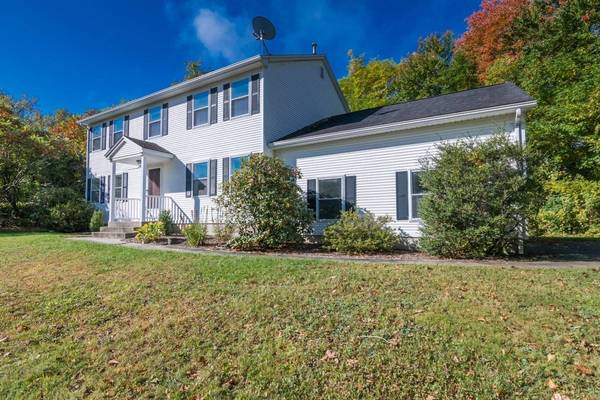 7 Emily Ln, Amherst, MA 01002