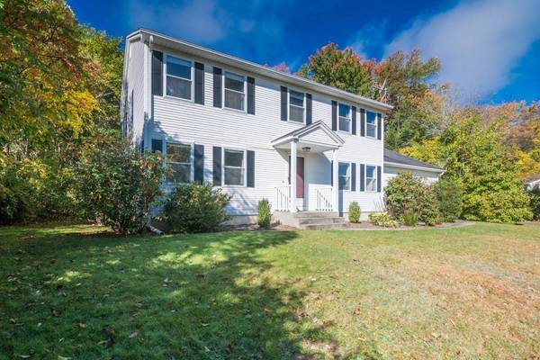 7 Emily Ln, Amherst, MA 01002