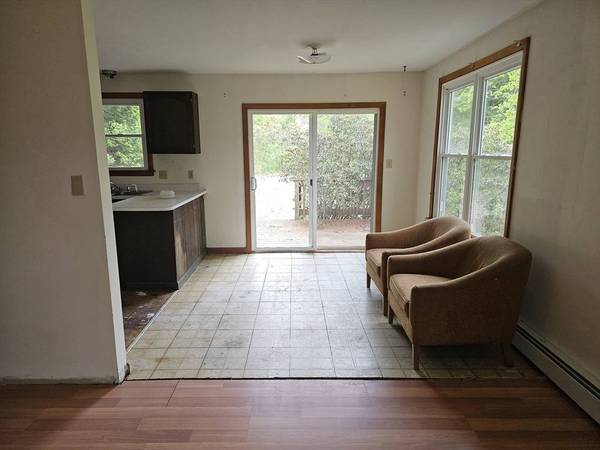 288 Leverett Rd, Shutesbury, MA 01072