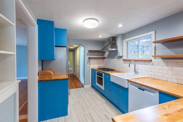 22 Sherman Ave, Northampton, MA 01060