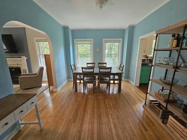65 Hockanum Rd, Hadley, MA 01035