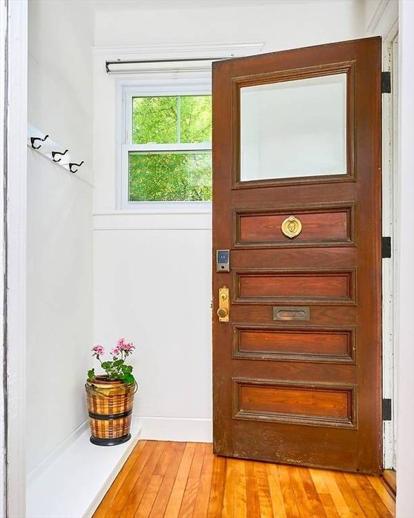 57 Dryads Green, Northampton, MA 01060