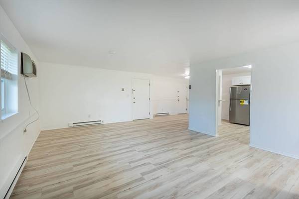 80 Damon Rd #5104, Northampton, MA 01060