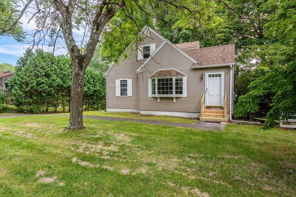 289 Morgan St, South Hadley, MA 01075