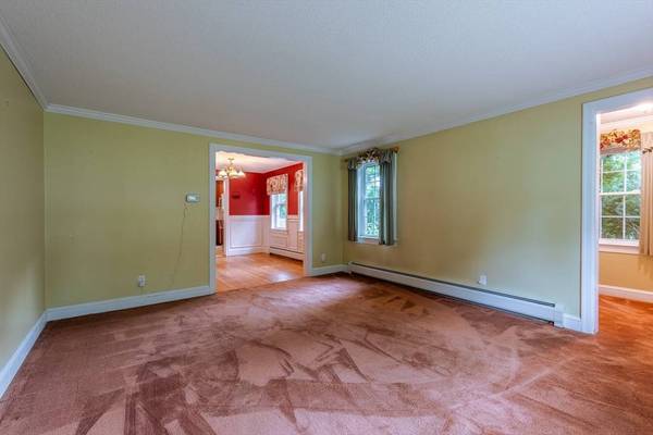 289 Morgan St, South Hadley, MA 01075