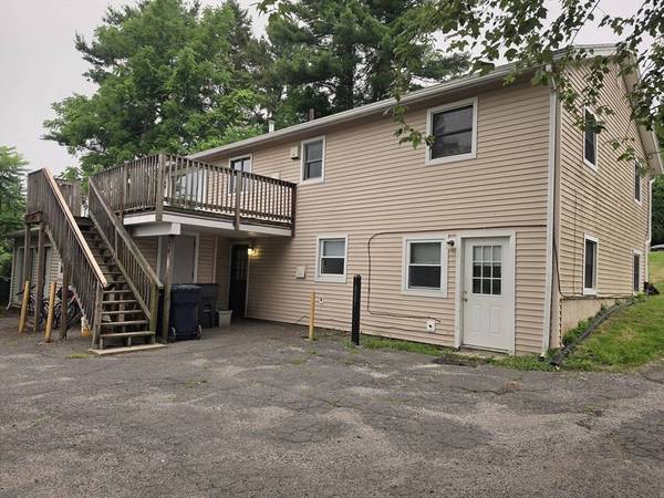 265 N East St, Amherst, MA 01002