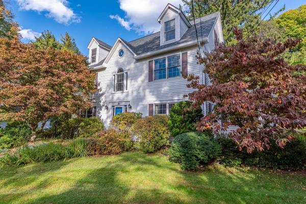18 Dana St