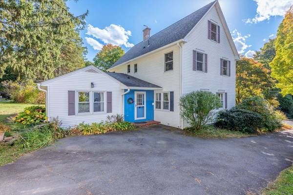 18 Dana St, Amherst, MA 01002