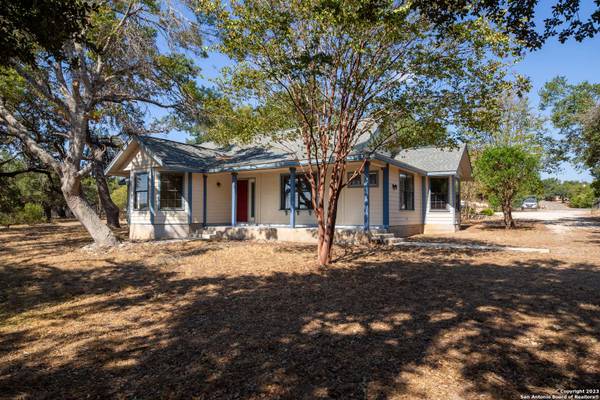 121 Scenic Loop, Canyon Lake, TX 78133-4312