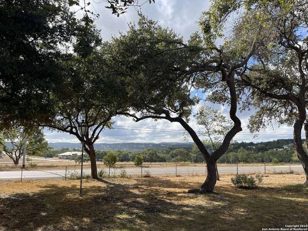 121 Scenic Loop, Canyon Lake, TX 78133-4312