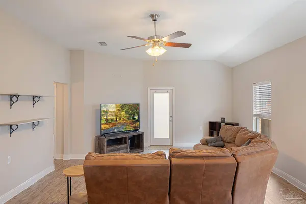 5608 Blue Sky Ct, Milton, FL 32583