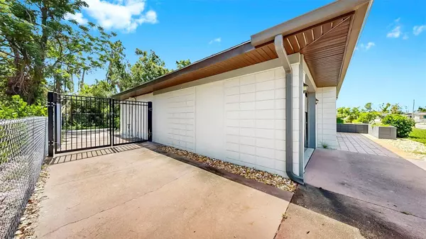 4455 EMERALD RIDGE DR, Sarasota, FL 34233