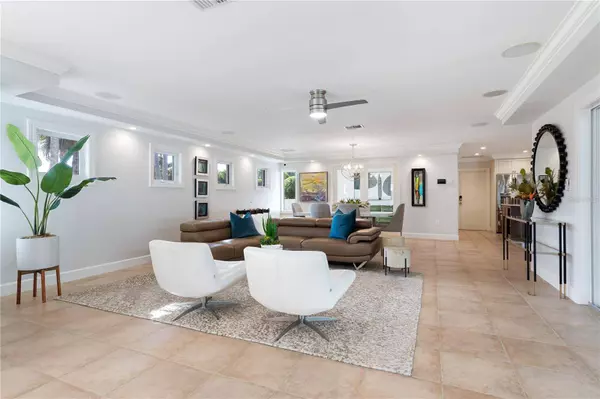 606 OWL WAY, Sarasota, FL 34236