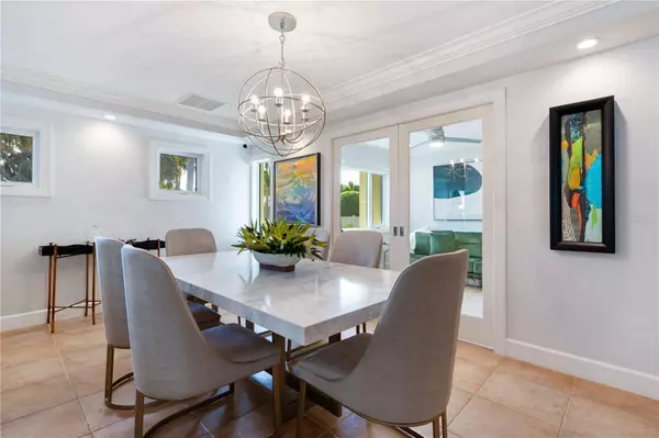 606 OWL WAY, Sarasota, FL 34236