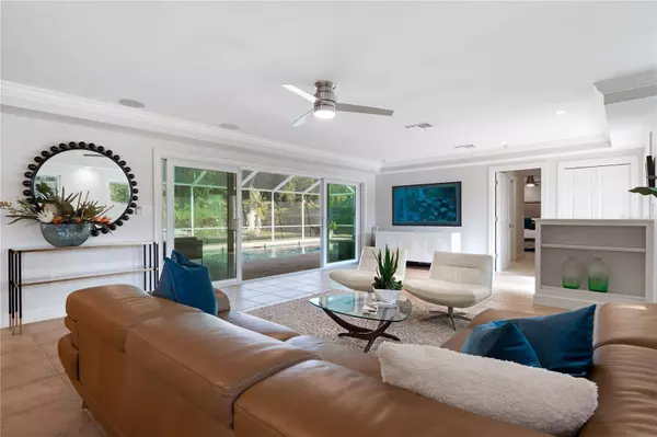 606 OWL WAY, Sarasota, FL 34236