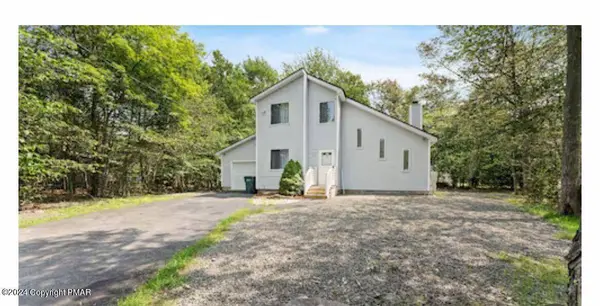 9197 Buttonwood CT, Tobyhanna, PA 18466