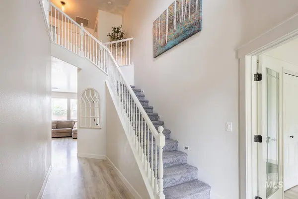 9095 W Dalton Place, Boise, ID 83704