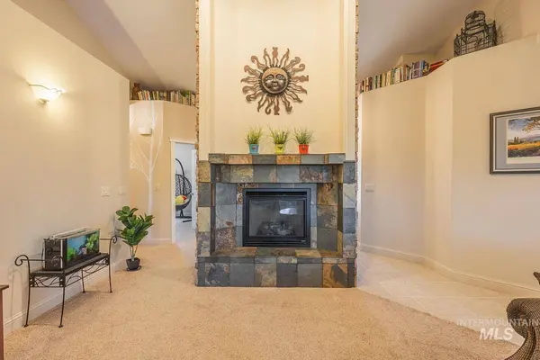 345 N Magnolia Pl., Middleton, ID 83644