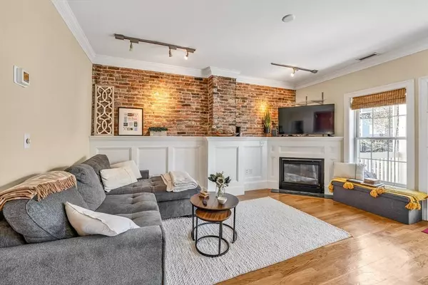 673 E 2nd St #2, Boston, MA 02127