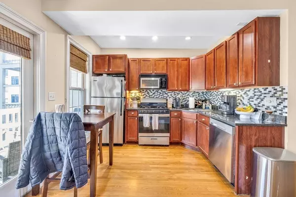 673 E 2nd St #2, Boston, MA 02127