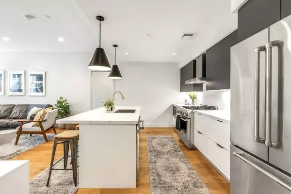 531-533 E 2nd St #202, Boston, MA 02127