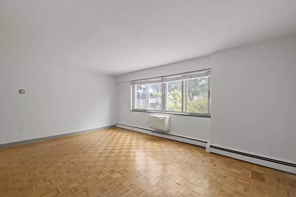 1025 Hancock St #1F, Quincy, MA 02169