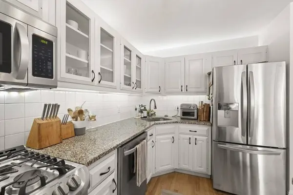 494-496 E 4th St #2, Boston, MA 02127