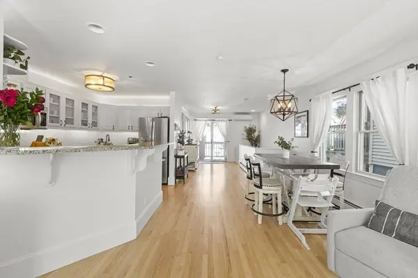 494-496 E 4th St #2, Boston, MA 02127