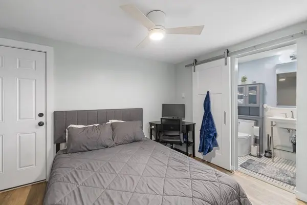 392 E 8th St #1, Boston, MA 02127