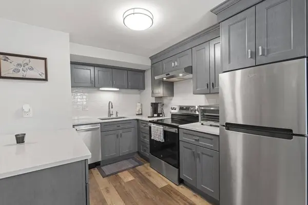 392 E 8th St #1, Boston, MA 02127