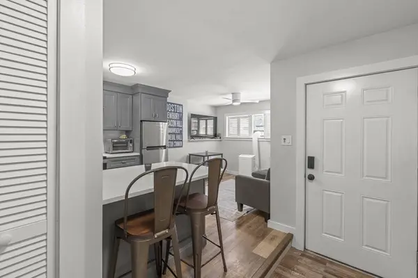 392 E 8th St #1, Boston, MA 02127