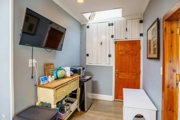 759 E 7th St #3, Boston, MA 02127