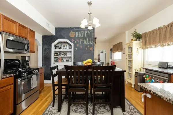 9 P St #1, Boston, MA 02127